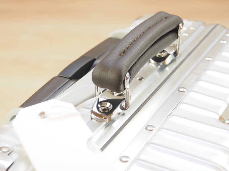 rimowa leather handle