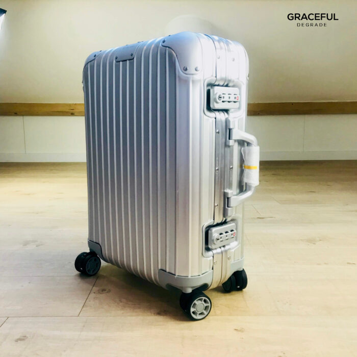 difference between rimowa classic and original