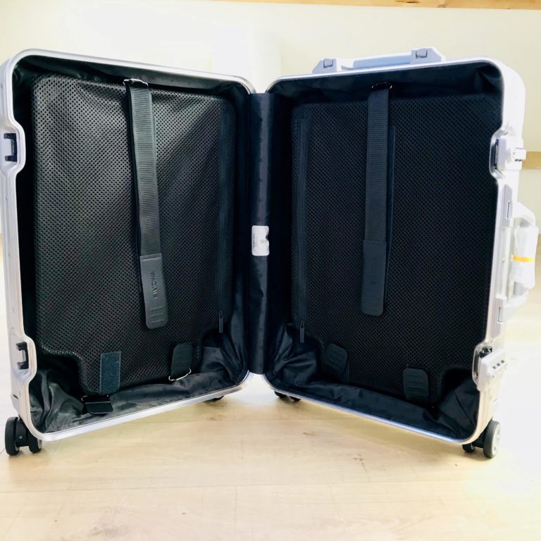 rimowa cabin sleeve review