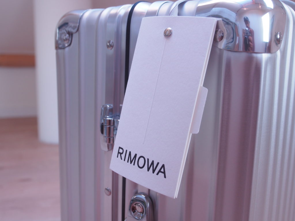 ImportedSnack - #RIMOWA Classic Flight Material: Aluminium